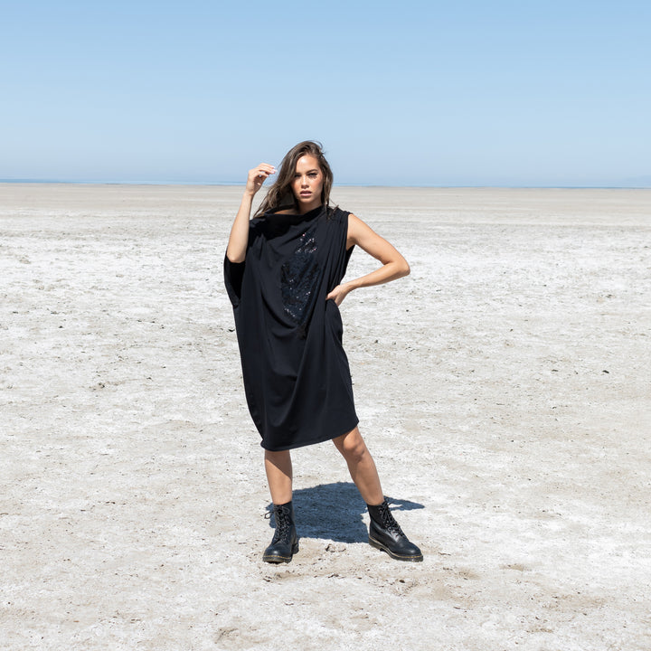 Den perfekte sorte knælængde skiftekjole: vælger du rigtige – Malaika New